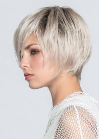 Java | A sophisticated, chin-length bob wig with a perfect cut nape.
