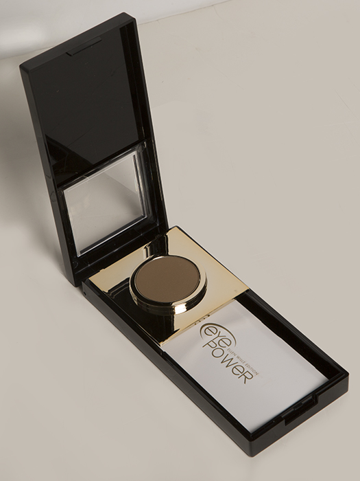 This highly-pigmented formula blends easily to create the illusion of full brows