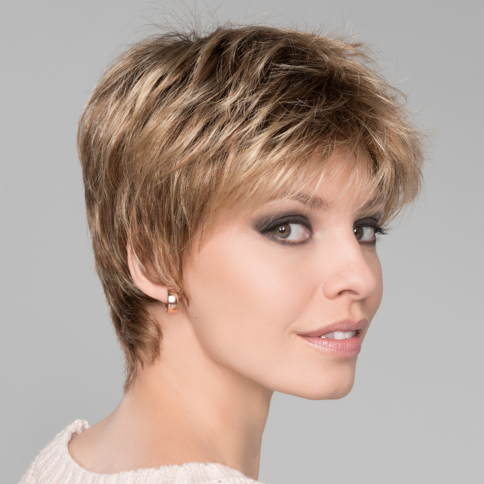 FAIR WIG | Ligth BERNSTEIN ROOTED | Light Brown base with subtle Light Honey Blonde and Light Butterscotch Blonde highlights and Dark Roots