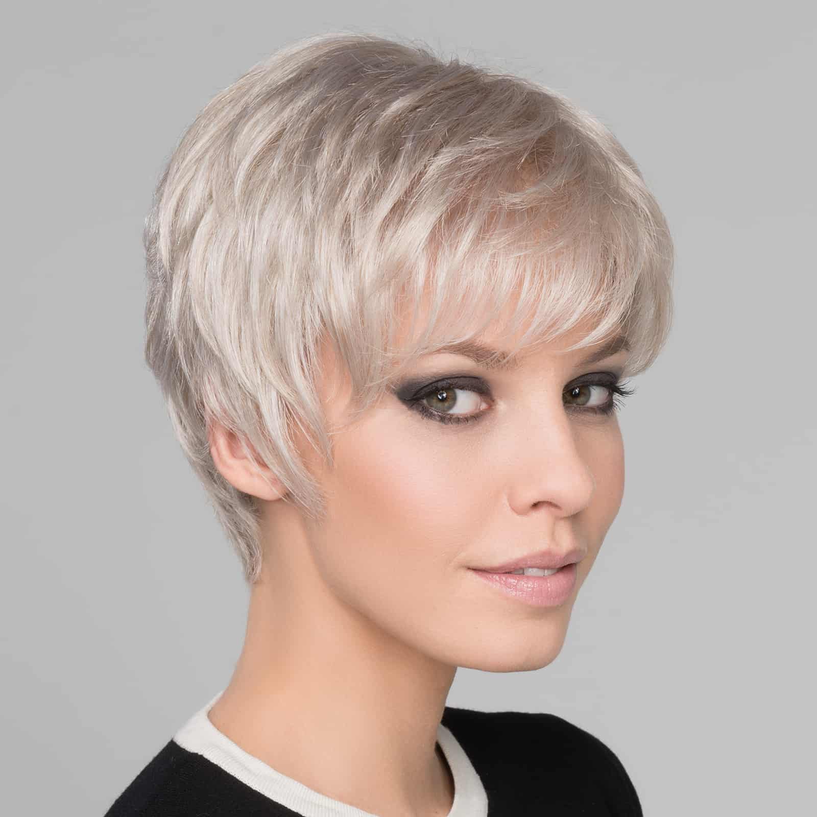 Light Mono is a hand-knotted monofilament to create the appearance of natural hair growth wherever you part the hair