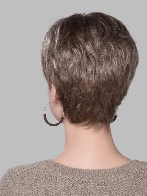 The Solitar Mono also blends beautifully down to a neck-hugging nape