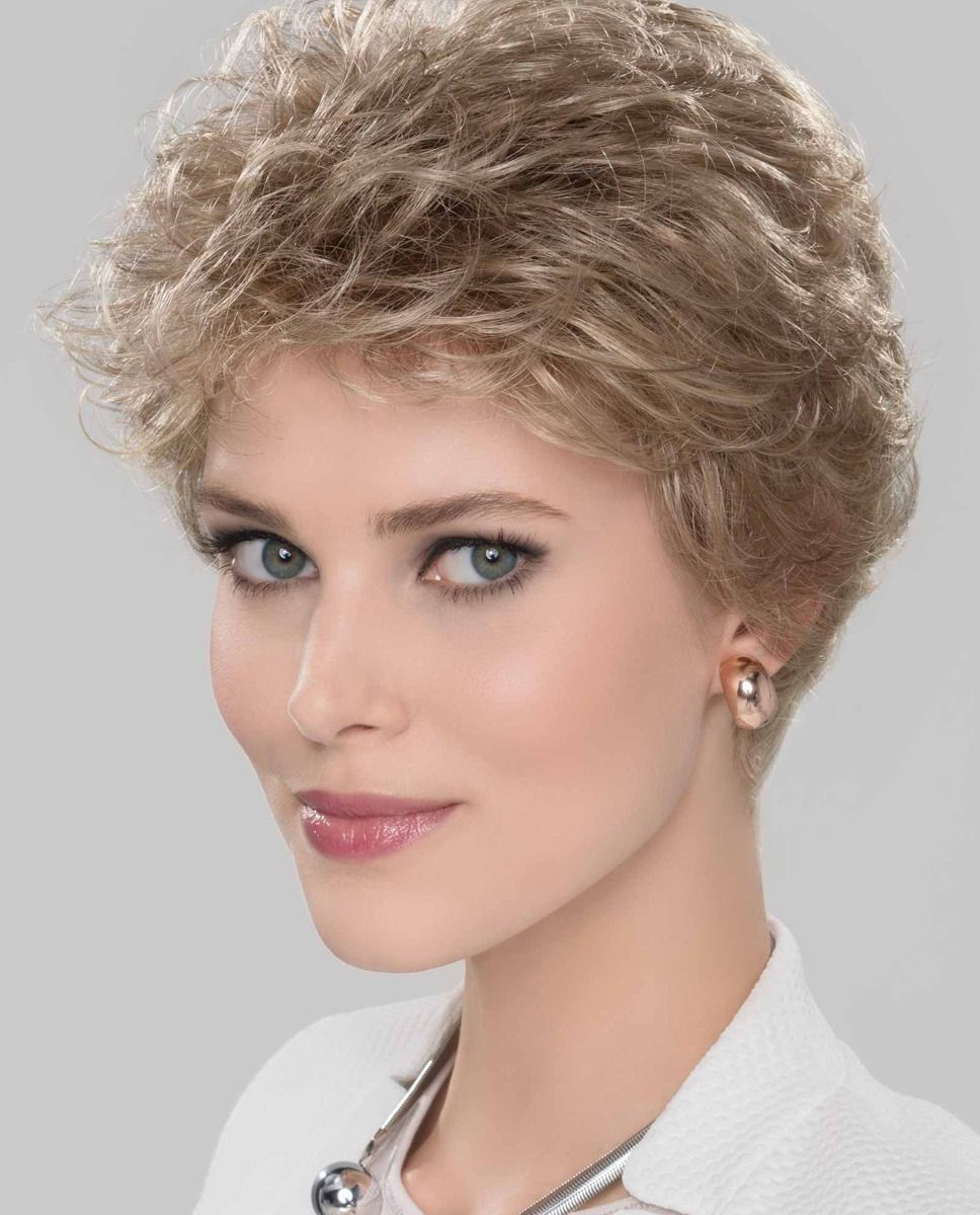 Viva Plus by Ellen Wille | The lace front adds a completely realistic touch, allowing you to style hair away from your face.