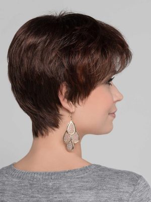 Zizi | It features a monofilament crown which gives a natural hairline.