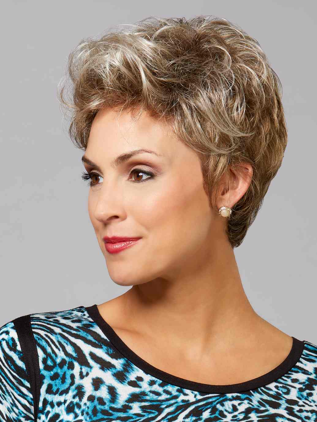 Emily | Use synthetic styling products to customize the wig to your own unique look. Emily | Use synthetic styling products to customize the wig to your own unique look.