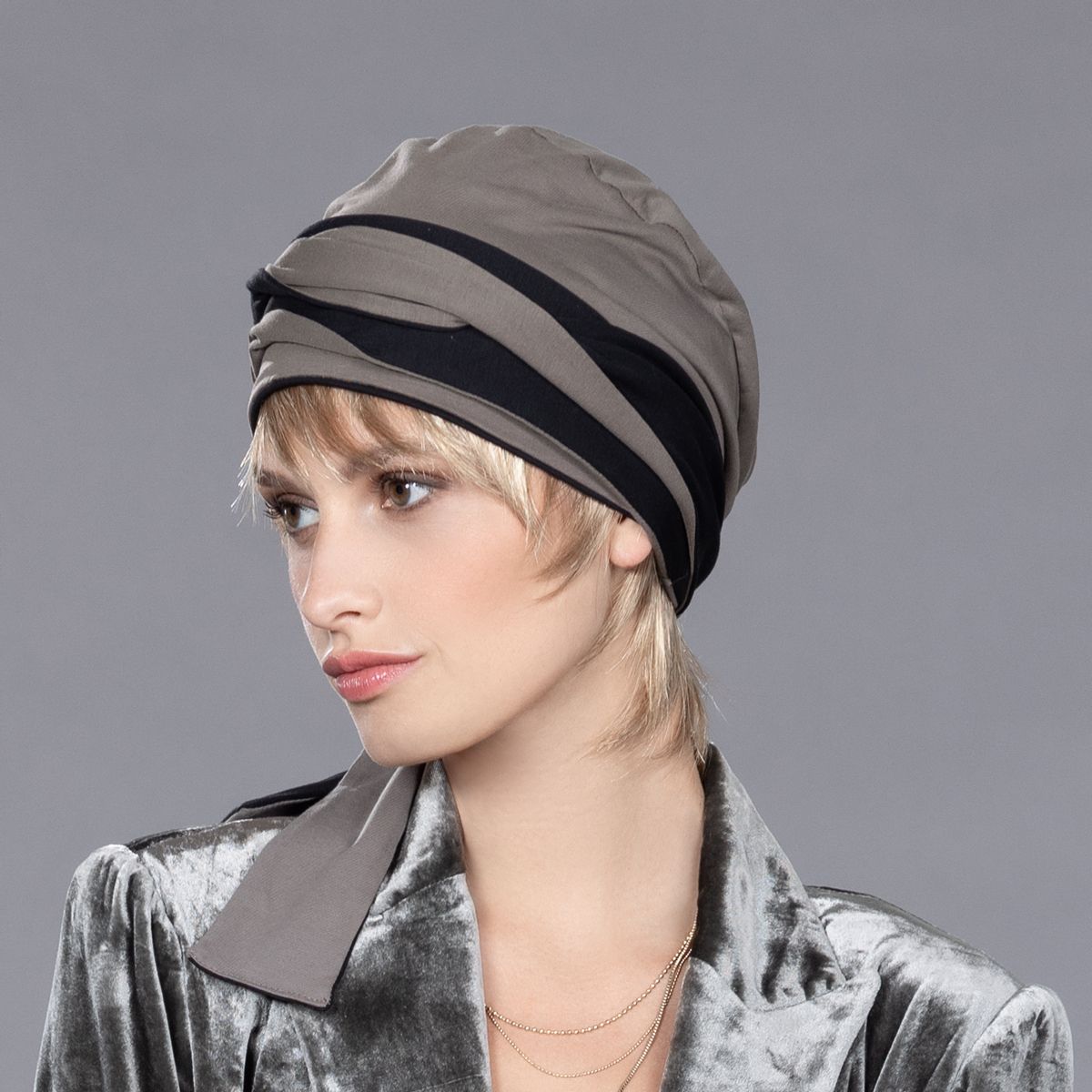 ama-black-taupe