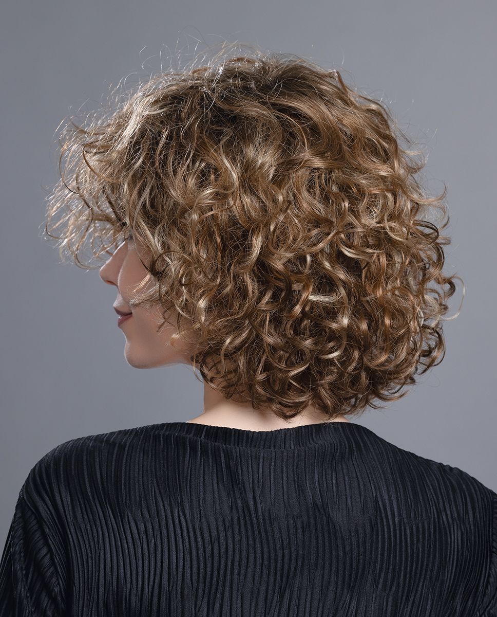 Loop by Ellen Wille with beautiful curls