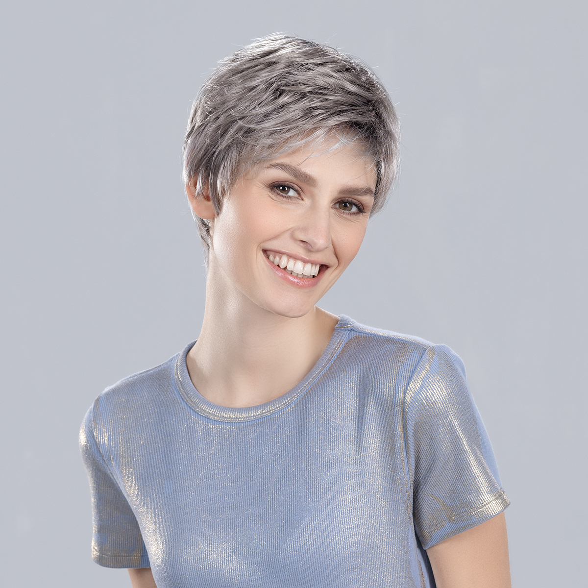 debbie-metallic-grey-roote debbie-metallic-grey-roote