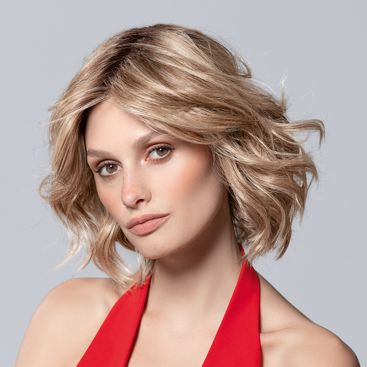 elle-mono-sandyblonde-rooted elle-mono-sandyblonde-rooted